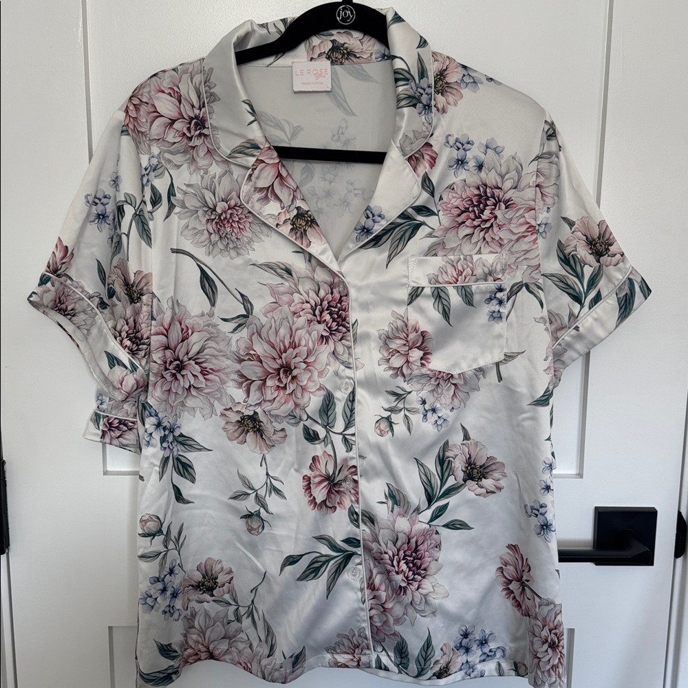 LE ROSE Satin Floral PajamaSet, L white floral Top & Shorts BridalBridesmaid